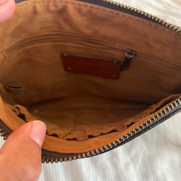 Patricia Nash Wristlet in great condition about 8 x 6in - Picture 5 of 9